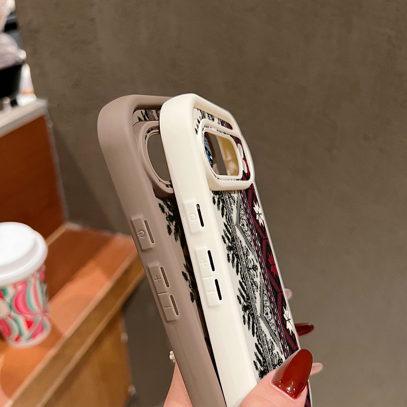 Vintage Totem Pattern Phone Ca - огляд і ціна Google Pixel 9 Pro